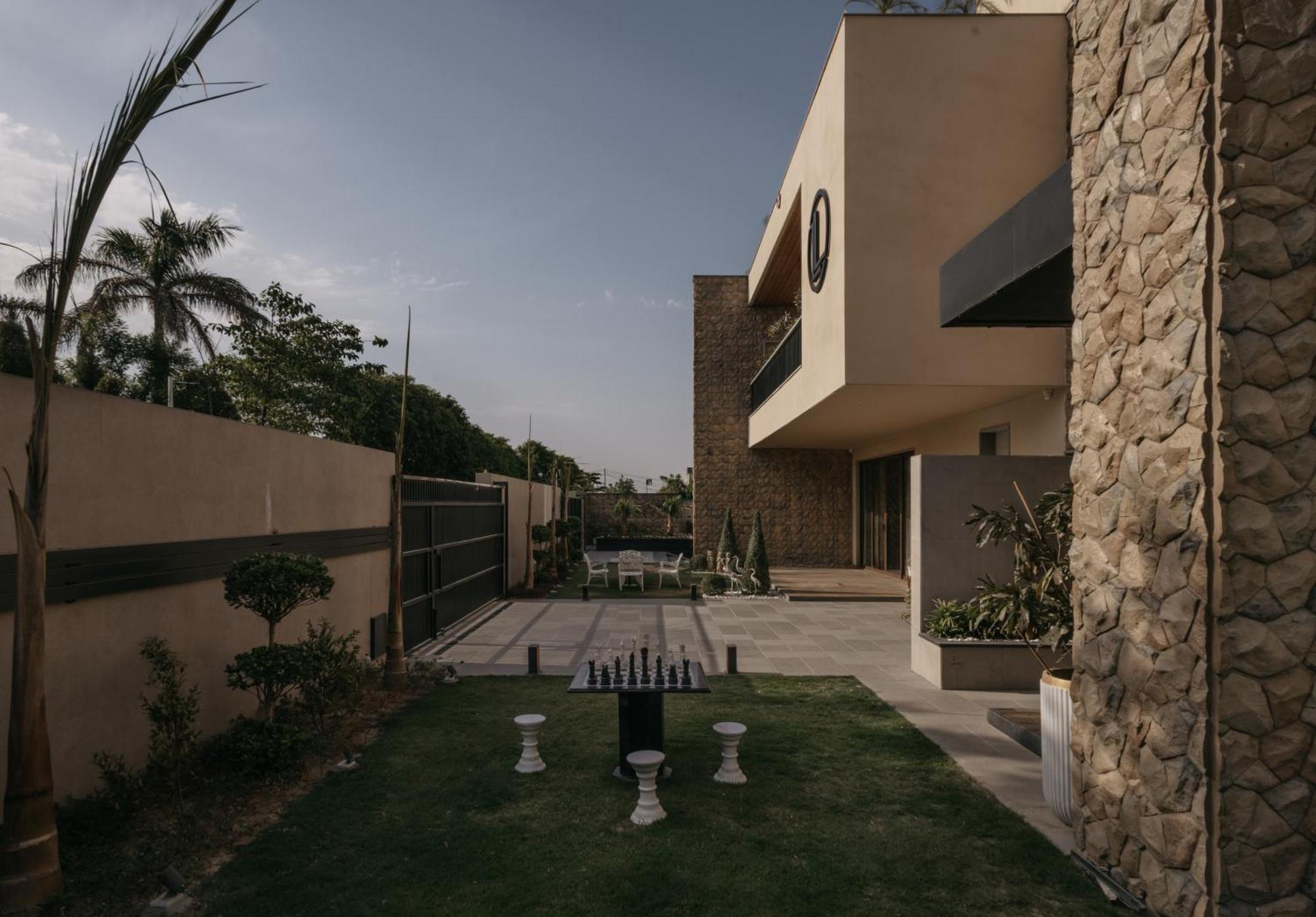 Luxury Lofts Hotel Amritsar Exterior photo