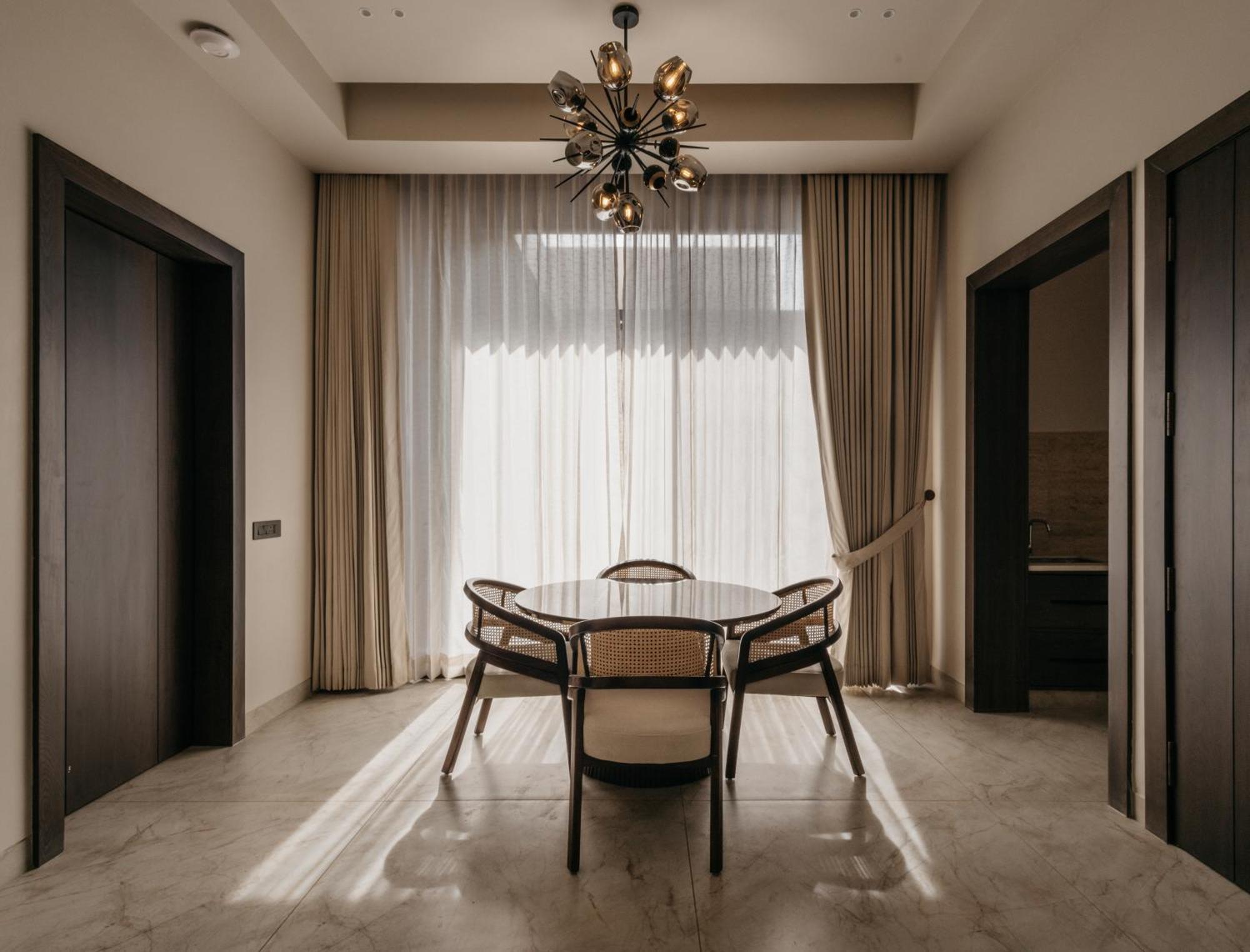 Luxury Lofts Hotel Amritsar Exterior photo
